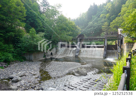 北海道電力層雲峡発電所支流取水口 125252538