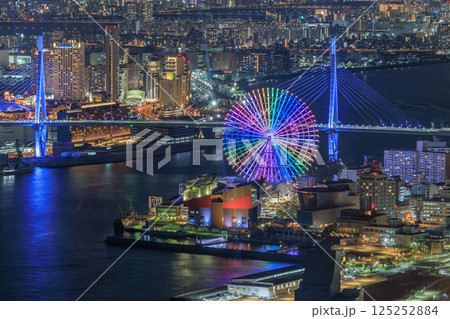 大阪の海遊館の夜景 (大阪府大阪市港区) 125252884