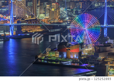 大阪の海遊館の夜景 (大阪府大阪市港区) 125252893