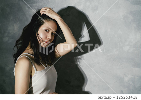 女性 ポートレート ビューティ 女性 ポートレート ビューティ 125253418