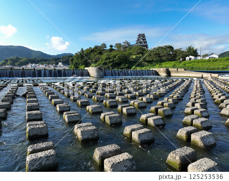 愛媛県大洲市　肱川から見た大洲城 125253536