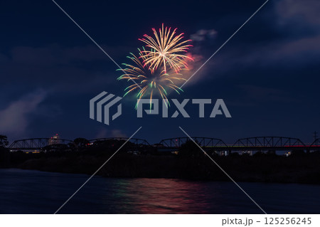厚木あゆ祭り花火大会　関東地方 125256245