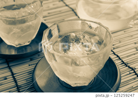 冷茶　茎茶　緑茶　日本茶　クキ茶 125259247