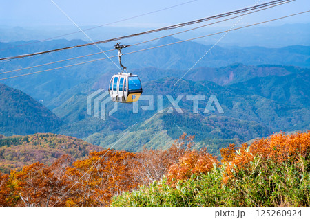 秋田 紅葉に染まる森吉山 阿仁ゴンドラ 秋田 紅葉に染まる森吉山 阿仁ゴンドラ 125260924