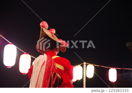 盆踊りの太刀踊り 125261153