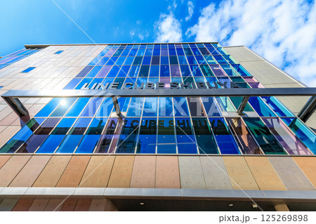 東京 渋谷区の街並み LINE CUBE SHIBUYA(渋谷公会堂) 東京 渋谷区の街並み LINE CUBE SHIBUYA(渋谷公会堂) 125269898