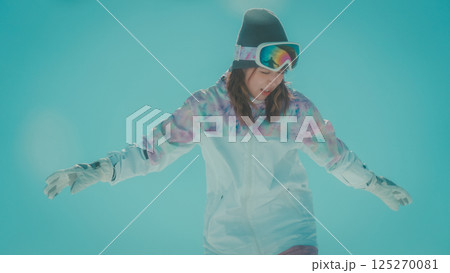 snowboarding 125270081