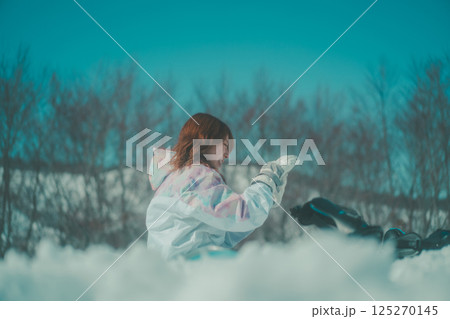 snowboarding 125270145