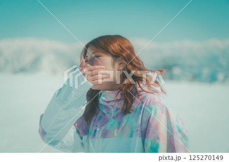 snowboarding 125270149