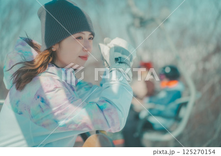 snowboarding 125270154