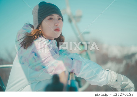 snowboarding 125270158