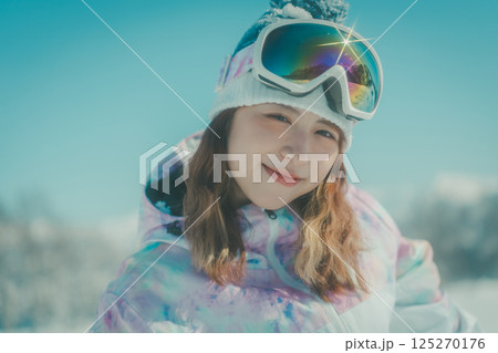 snowboarding 125270176