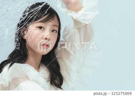 女の子のポートレート 125275809
