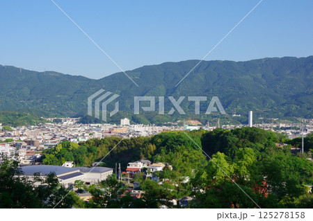 愛媛県四国中央市 城山公園から上分町方面を望む 愛媛県四国中央市 城山公園から上分町方面を望む 125278158