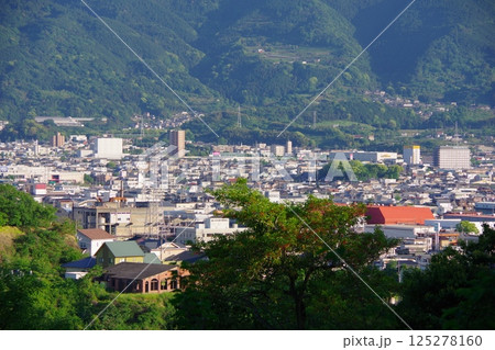 愛媛県四国中央市　城山公園から三島川之江インターチェンジ方面を望む 125278160