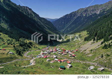 Image of Kackar mountain ranges and plateaus in Rize province. 125278310