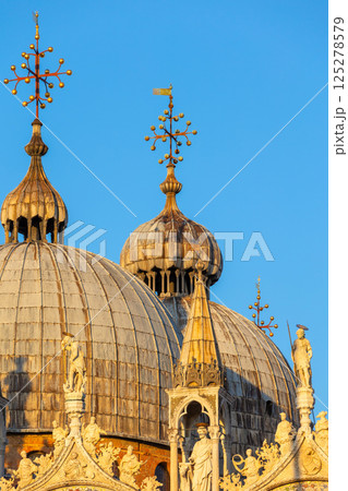 Basilica San Marco close-up, Venice, Italy Basilica San Marco close-up, Venice, Italy 125278579
