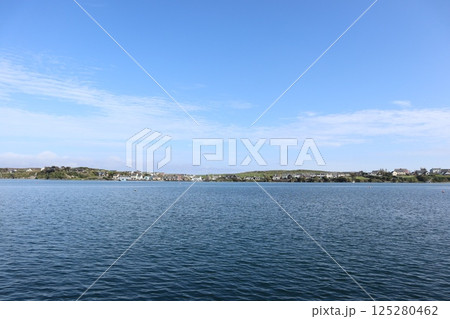 アイルランド・ミゼン半島の風景 125280462