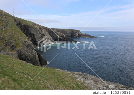 アイルランド・ミゼン半島のミゼンヘッド 125280851