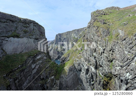 アイルランド・ミゼン半島のミゼンヘッド 125280860