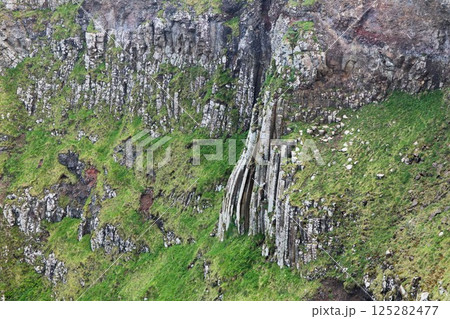 北アイルランド、ジャイアンツコーズウェー 125282477