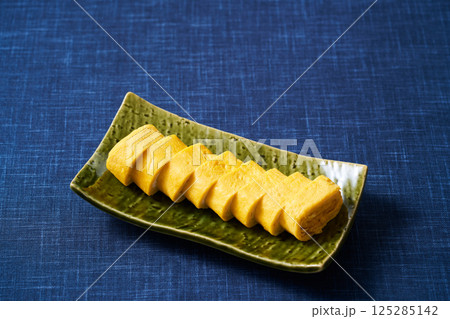 切り分けた玉子焼き 切り分けた玉子焼き 125285142
