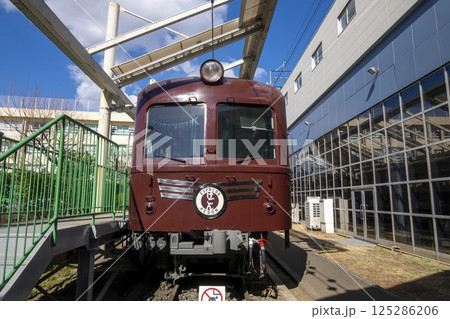 東武博物館に展示されている通称「ネコひげ」5700系電車「けごん」　（東京都墨田区東向島） 125286206
