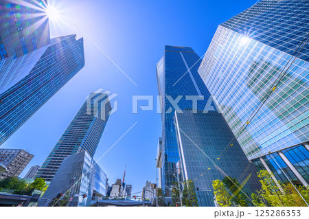 日本の東京都市景観 春の光…虎ノ門ヒルズステーションタワー(虎ノ門ヒルズ駅)などを望む 日本の東京都市景観 春の光…虎ノ門ヒルズステーションタワー(虎ノ門ヒルズ駅)などを望む 125286353