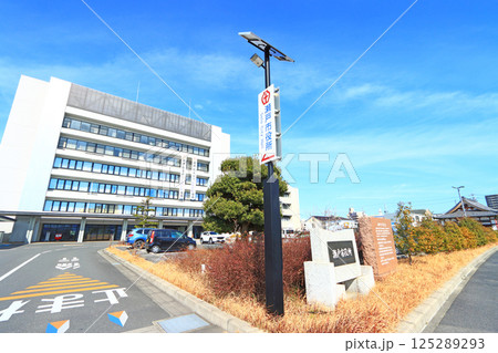 愛知県瀬戸市、瀬戸市役所の風景 愛知県瀬戸市、瀬戸市役所の風景 125289293