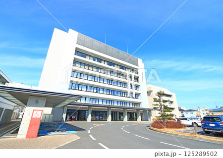 愛知県瀬戸市、瀬戸市役所の風景 愛知県瀬戸市、瀬戸市役所の風景 125289502