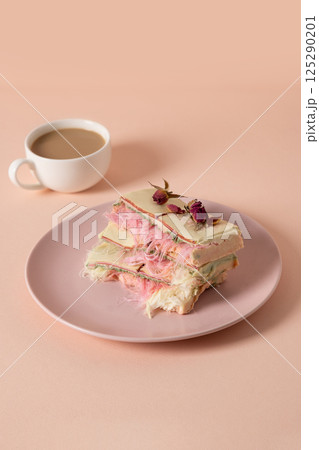 Trendy white chocolate with layer airy filling cotton candy. 125290201