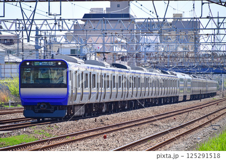 東海道本線　大船－戸塚　JR東日本　E235系1000番台　F-33編成（鎌倉） 125291518