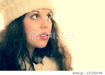 Winter fashion beautiful woman in warm clothing portrait 125292546