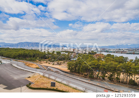 富士市のふじのくに田子の浦みなと公園の富士山ドラゴンタワーから見た風景(静岡県) 富士市のふじのくに田子の浦みなと公園の富士山ドラゴンタワーから見た風景(静岡県) 125293359
