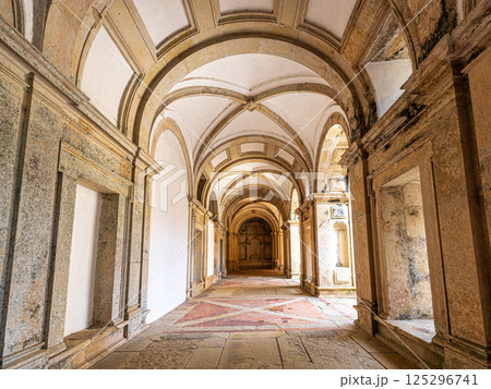 Main cloister of the Monastery of the Order of Christ, Convento de Cristo in Tomar, Portugal. Main cloister of the Monastery of the Order of Christ, Convento de Cristo in Tomar, Portugal. 125296741