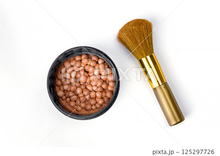 cosmetics, blush, blush in a jar with a brush on a white background 125297726