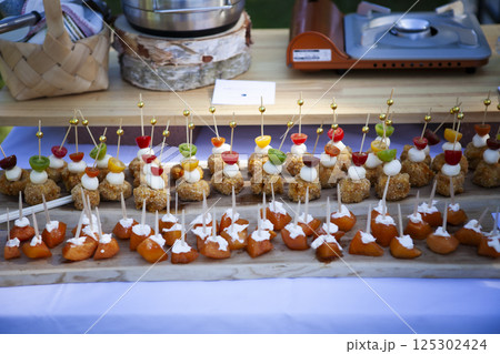 ビュッフェ ビュッフェ 125302424