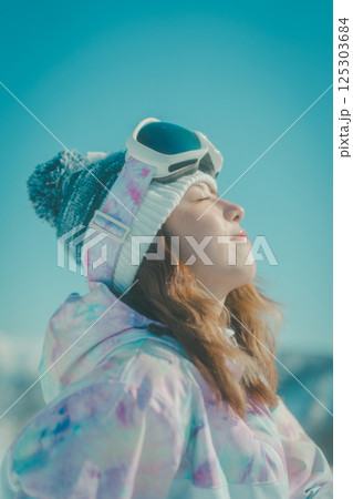 snowboarding 125303684