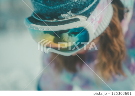 snowboarding snowboarding 125303691