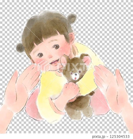 クマのぬいぐるみを抱いた女の子に母親が手を伸ばすシーンの水彩イラスト 125304533
