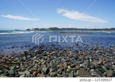 逗子市 小坪飯島公園からの和賀江島 逗子市 小坪飯島公園からの和賀江島 125306627