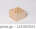 升に入った大豆 125307023