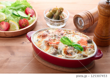 鶏肉とキノコのチキンドリア 125307453