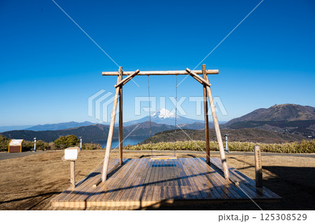 箱根大観山展望台からの富士山の眺め 125308529