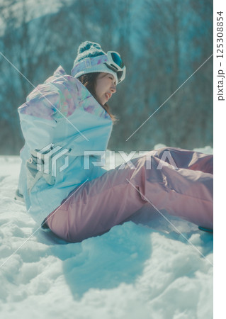 snowboarding snowboarding 125308854