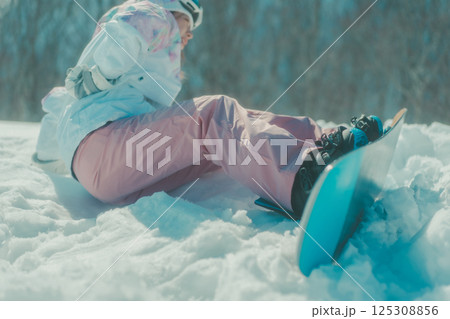 snowboarding snowboarding 125308856
