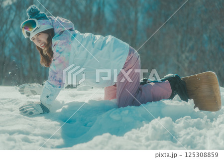 snowboarding snowboarding 125308859