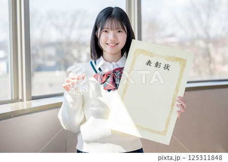 受賞した学生 125311848