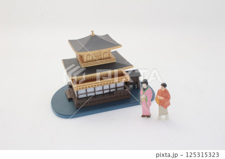 Miniature Japanese Temple Scene with Traditional Figures Miniature Japanese Temple Scene with Traditional Figures 125315323