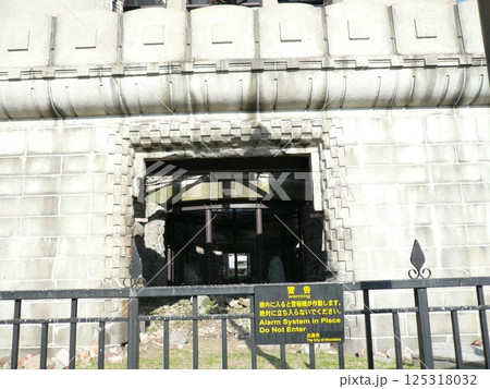 広島県広島市にあり原子爆弾の悲惨さを伝える被爆建造物で、広島平和記念碑とも呼ばれる原爆ドーム 125318032